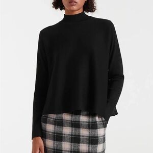 Compania Fantastica Black Perkins Collar Flared Sweater Size Small